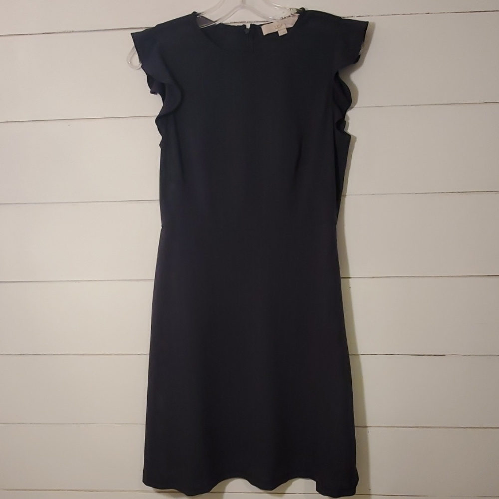Flutter sleeve dress with pockets